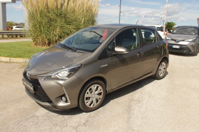 TOYOTA Yaris 1.5 Hybrid 5 porte Active 