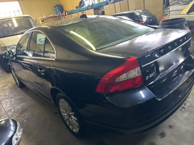 VOLVO S80 2.4 D5 185 CV cambio manuale 