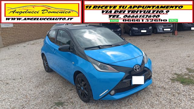 TOYOTA Aygo OMAGGIO PASSAGGIO DI PROPRIETA' 