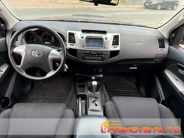 TOYOTA Hilux 3.0 D-4D aut.4WD 4p. DC Stylex 