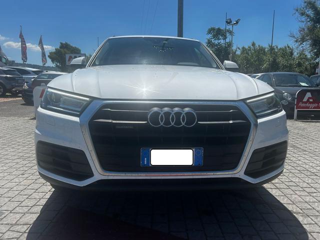 AUDI Q5 2.0 TDI quattro S tronic Business 