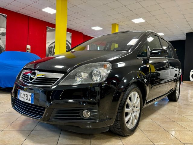 OPEL Zafira 1.9 CDTI 120CV Cosmo TETTO PANORAMA - 7 POSTI 