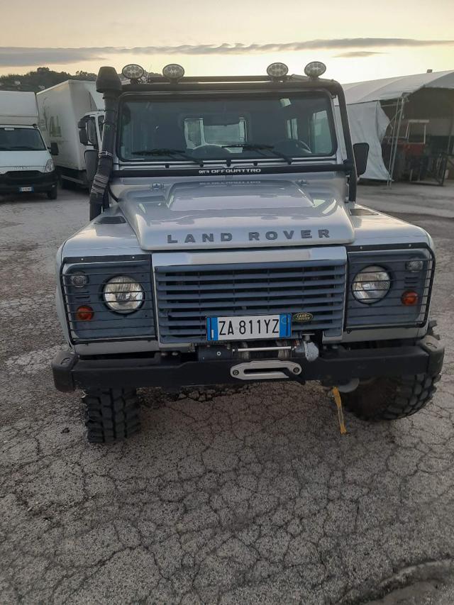 LAND ROVER Defender 90 2.4 TD4 Station Wagon S 