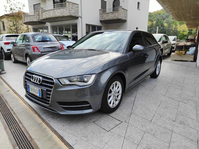 AUDI A3 Grigio scuro metallizzato