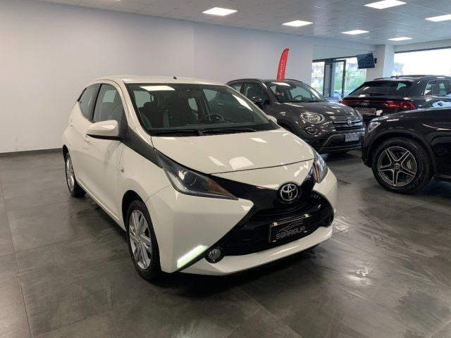 TOYOTA Aygo 1.0 Benzina 5 Porte x-cool 