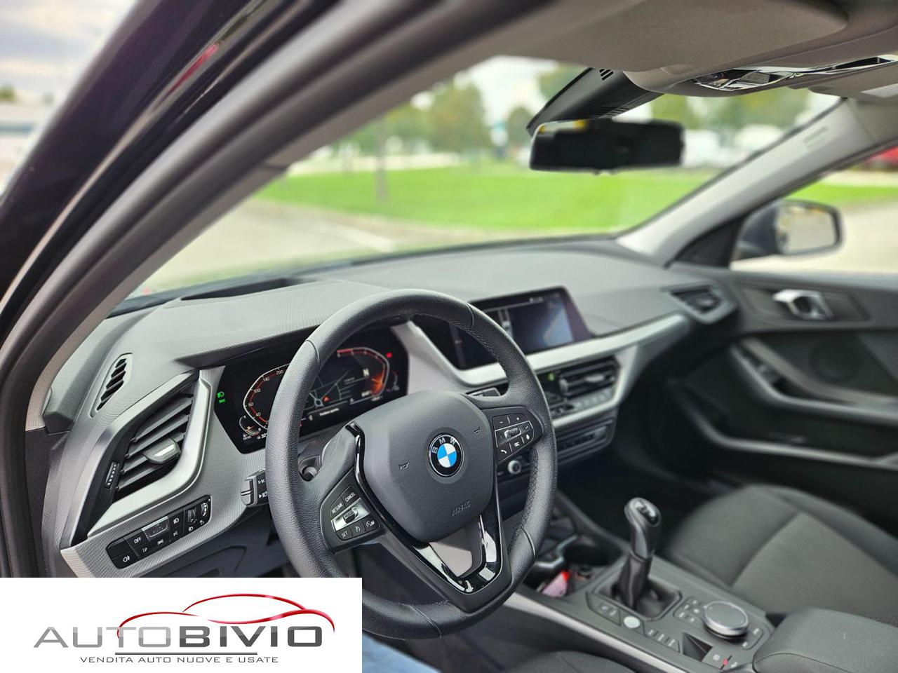 BMW 116 d 5p. Business Advantage - 24