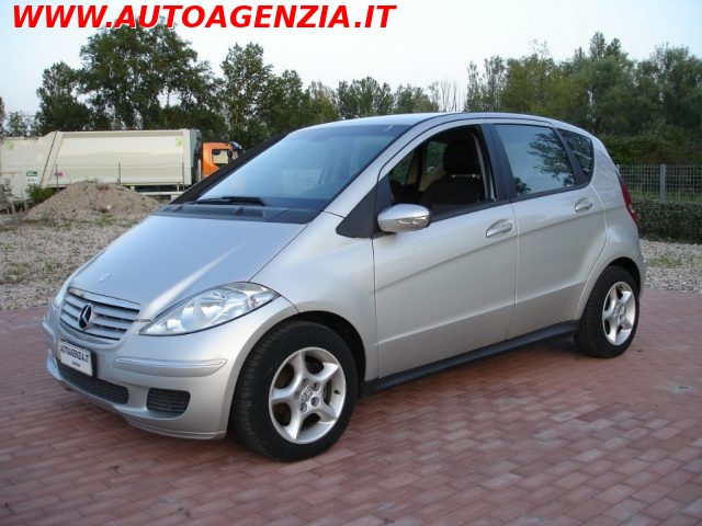 MERCEDES-BENZ A 180 Grigio metallizzato