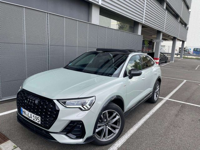 AUDI Q3 Sportback 35 TDI quat S line s-tronic/ACC/PANORAMA 