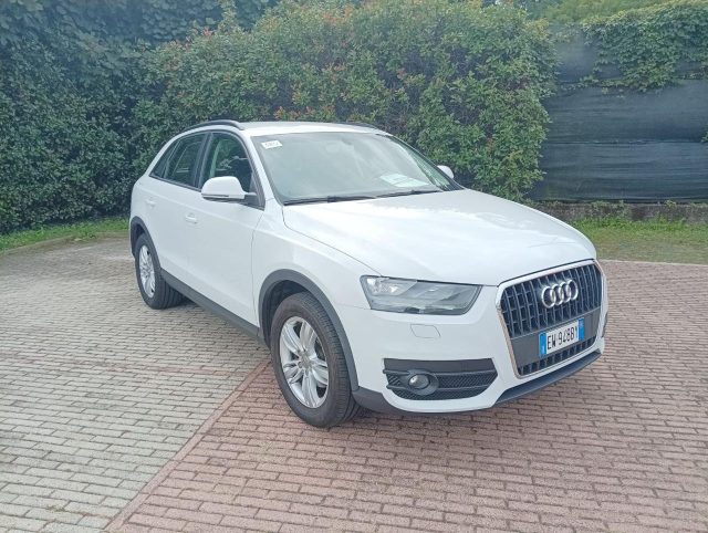 AUDI Q3 2.0 TDI 140 CV Business 