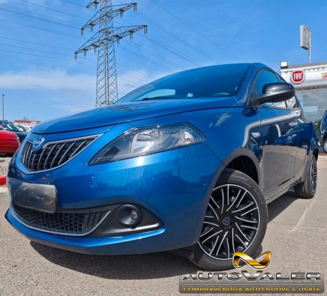 LANCIA Ypsilon 1.0 FireFly 5 porte S&S Hybrid Silver Plus 