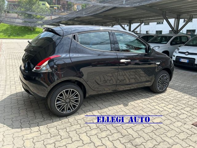 LANCIA Ypsilon Nero metallizzato