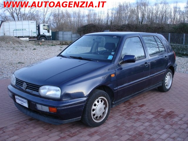 VOLKSWAGEN Golf 1.6 cat 5 porte GL 