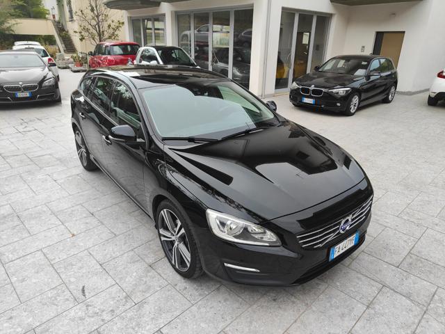 VOLVO V60 Nero metallizzato