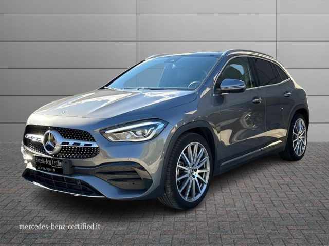 MERCEDES-BENZ GLA 200 d Automatic Premium 