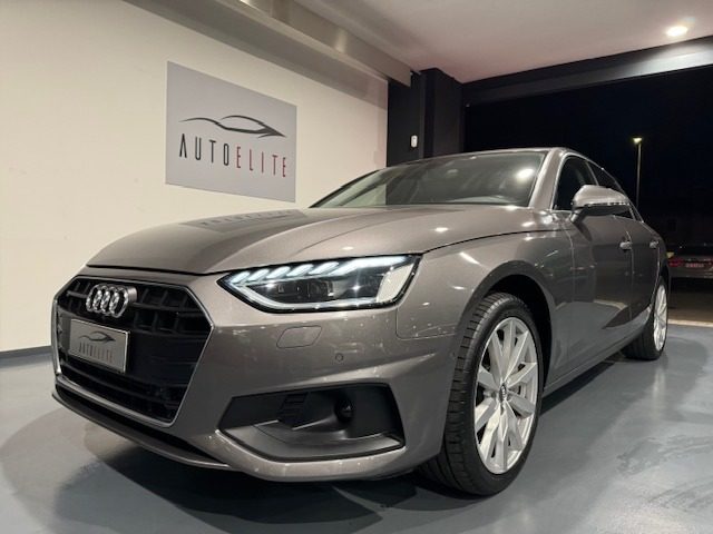 AUDI A4 45 TDI quattro BERLINA S-line Interno 