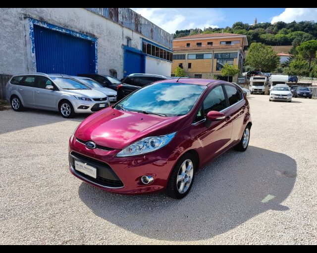 FORD Fiesta 1.4 TDCi 70CV 5 porte Titanium 