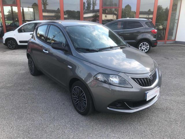 LANCIA Ypsilon 1.0 FireFly 5 porte S&S Hybrid Ecochic Silver 