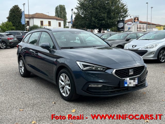 SEAT Leon Grigio pastello