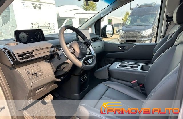 HYUNDAI Staria 2.2 AT Prime 9 posti 4WD 