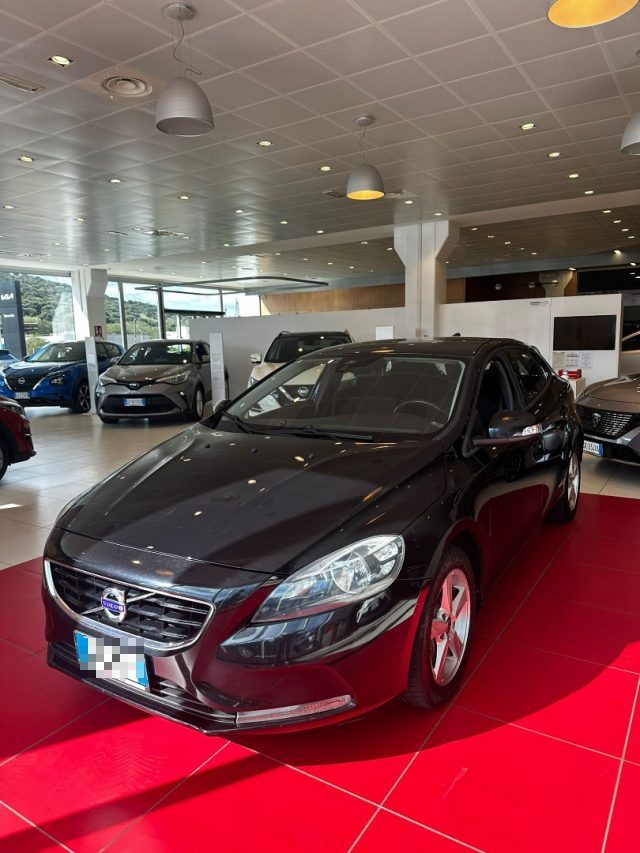 VOLVO V40 D3 