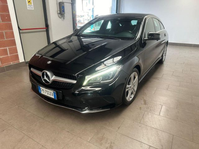 MERCEDES-BENZ CLA 180 Sport 