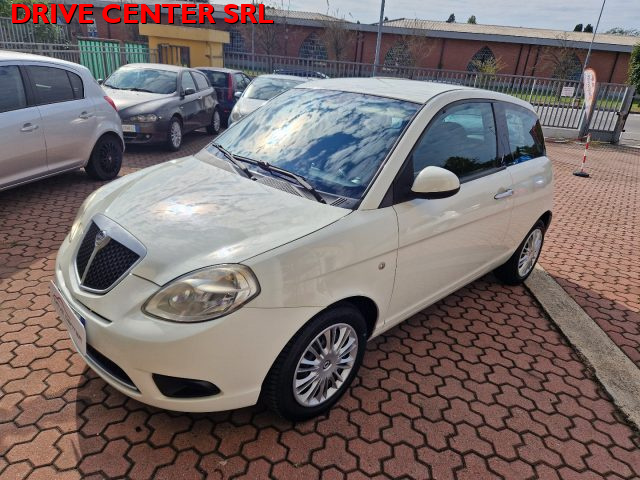 LANCIA Ypsilon Bianco metallizzato