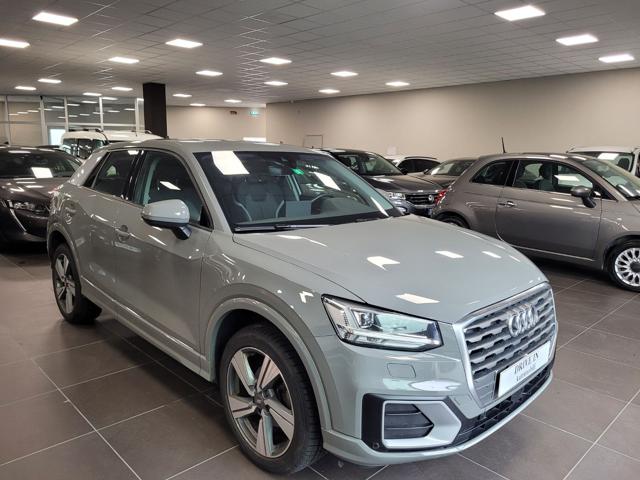 AUDI Q2 Grigio metallizzato