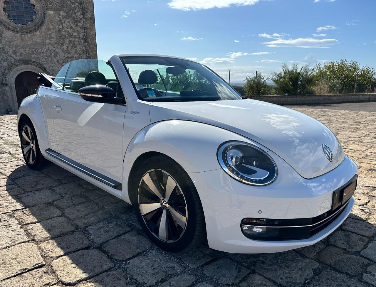 VOLKSWAGEN Maggiolino Cabrio 1.4 TSI DSG Sport 60s (Fender/LED/Auto) - 22