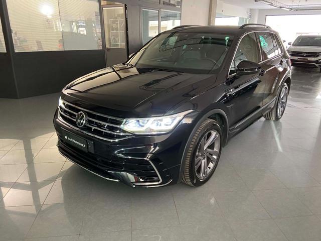 VOLKSWAGEN Tiguan 2.0 TDI 200 CV SCR DSG 4MOTION R-Line 