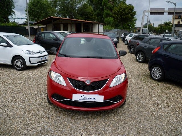 LANCIA Ypsilon 1.2 69 CV 5 porte Silver 