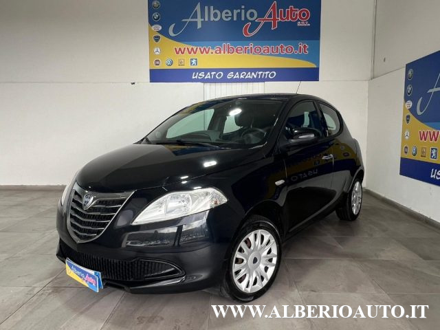 LANCIA Ypsilon 1.2 69 CV 5 porte Silver 