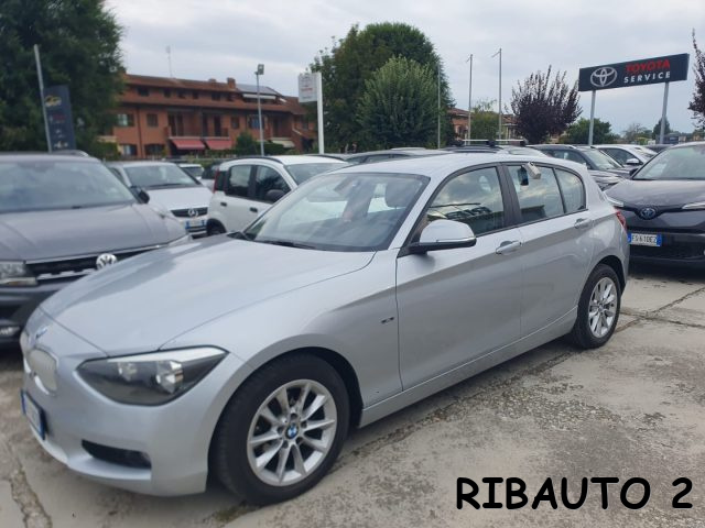 BMW 118 d 5p. Urban 