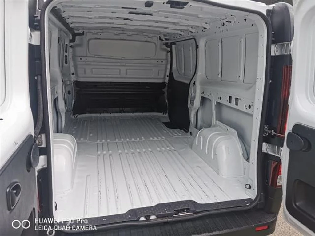 RENAULT Trafic T30 2.0 dci 150cv energy L2H1 Start - 6