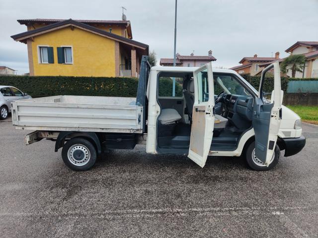 VOLKSWAGEN Transporter 2.5 TDi Doppia Cabina Cassonato 