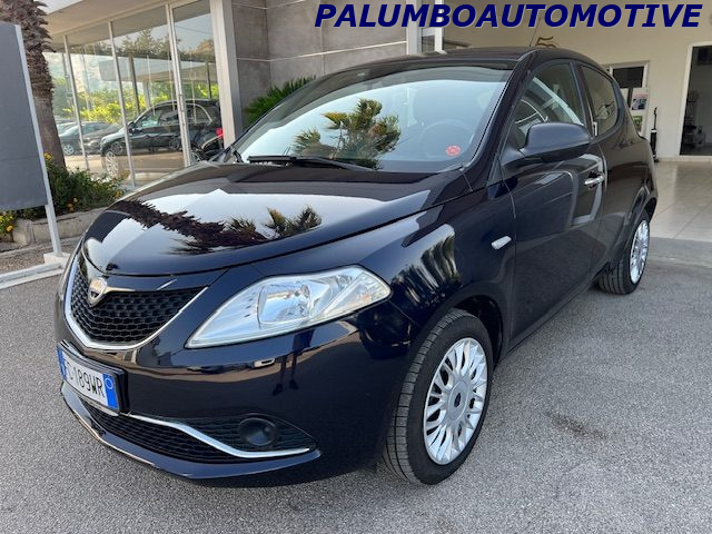 LANCIA Ypsilon 1.2 69 CV 5 porte Silver 