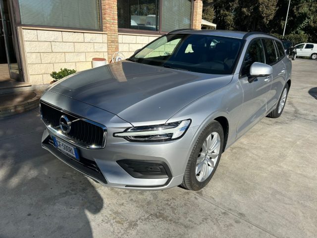 VOLVO V60 B4 (d) Geartronic Momentum Business 