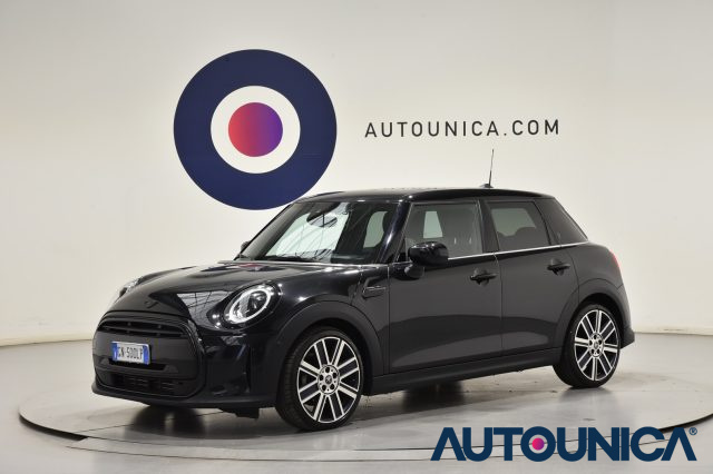 MINI Cooper 1.5 5 PORTE YOURS AUTOMATICA NAVI LED 