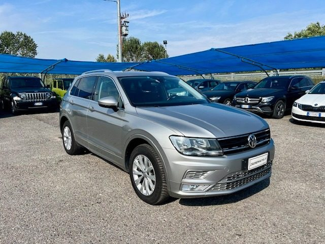 VOLKSWAGEN Tiguan Grigio metallizzato