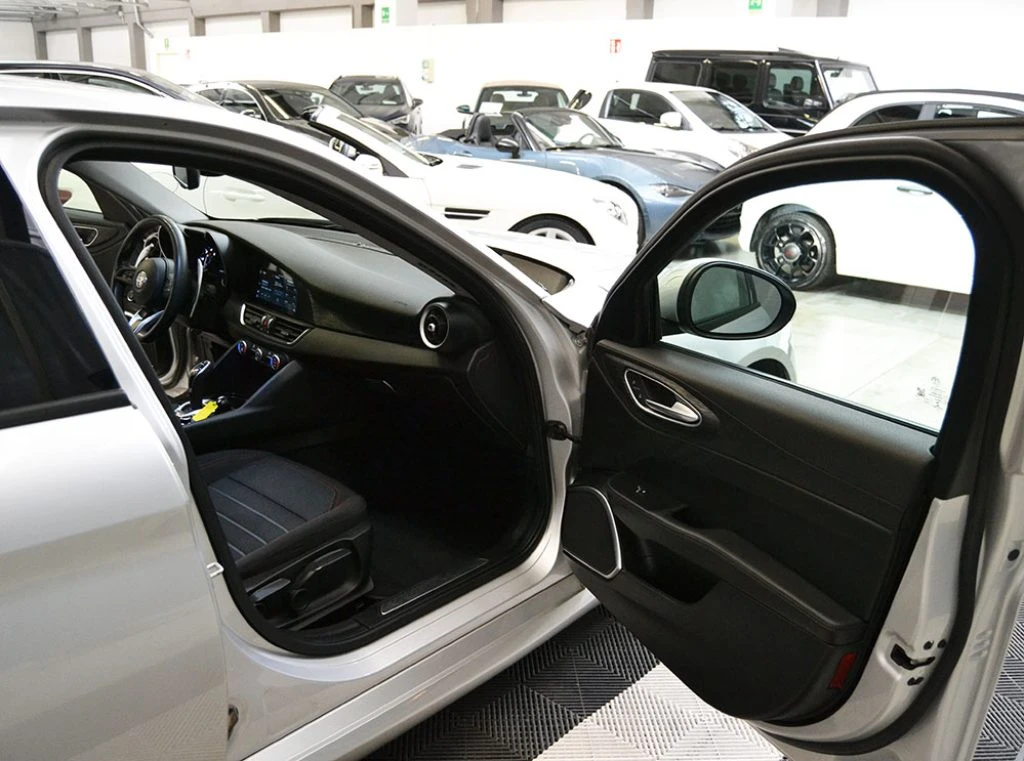ALFA ROMEO Giulia 2.2 Turbodiesel 160 CV AT8 Rosso Edizione PROMO - 4