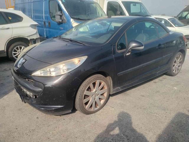 PEUGEOT 207 1.6 HDi 110CV CC Féline 