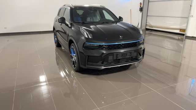 LYNK & CO 01 PHEV 