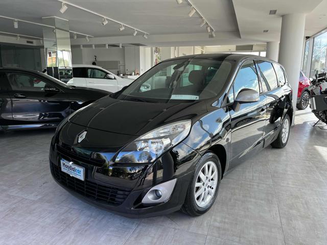 RENAULT Scenic 1.9 dCi 130CV Dynamique 