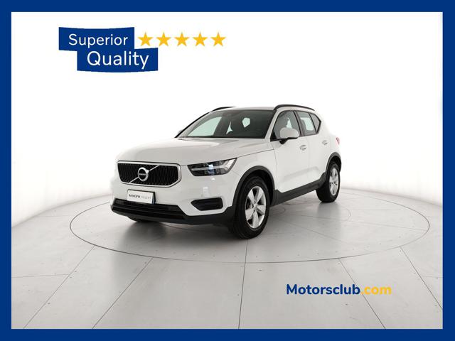 VOLVO XC40 T2 Momentum Core 