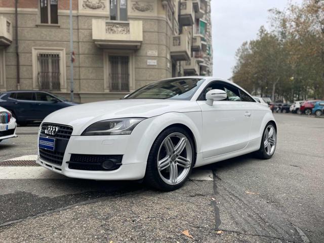 AUDI TT Bianco pastello