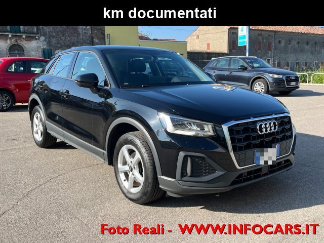 AUDI Q2 Nero metallizzato