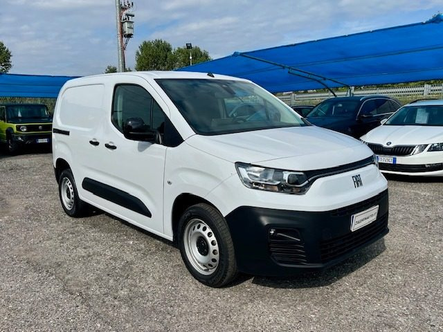 FIAT Doblo Bianco pastello