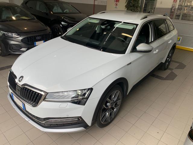 SKODA Superb 2.0 TDI 190Cv DSG 4x4 Wagon Scout 