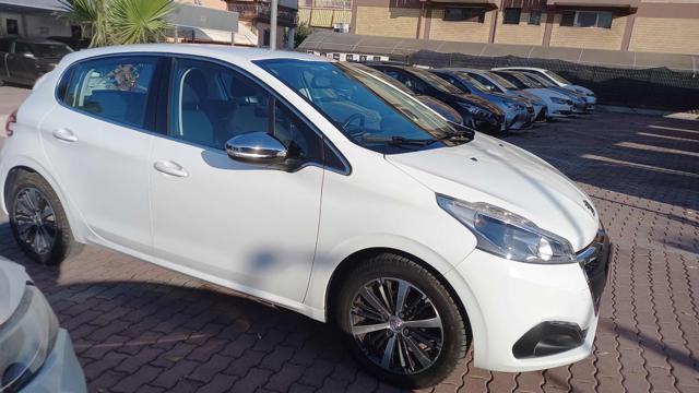 PEUGEOT 208 PureTech cambio automatico 