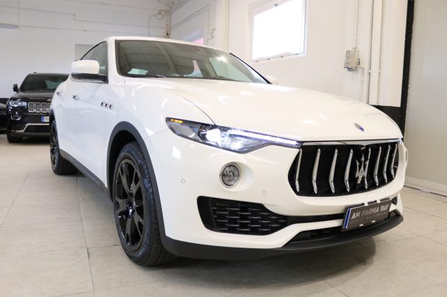 MASERATI Levante V6 AWD Gransport PARI AL NUOVOSOLI 31.000 KM 