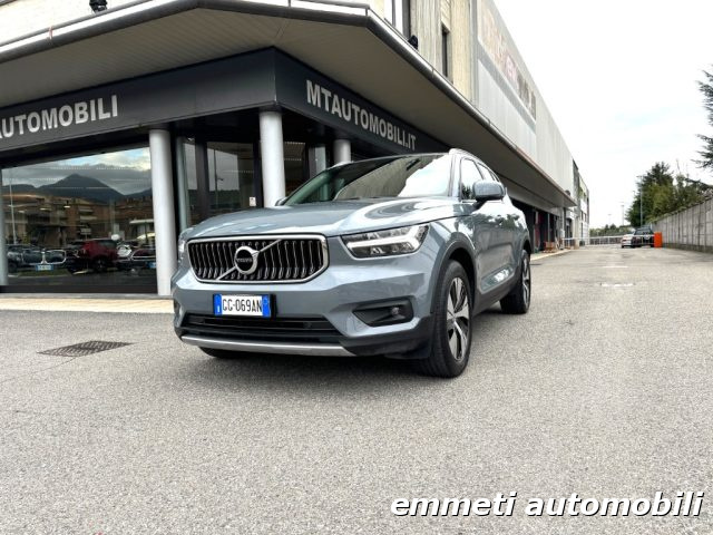 VOLVO XC40 Grigio metallizzato